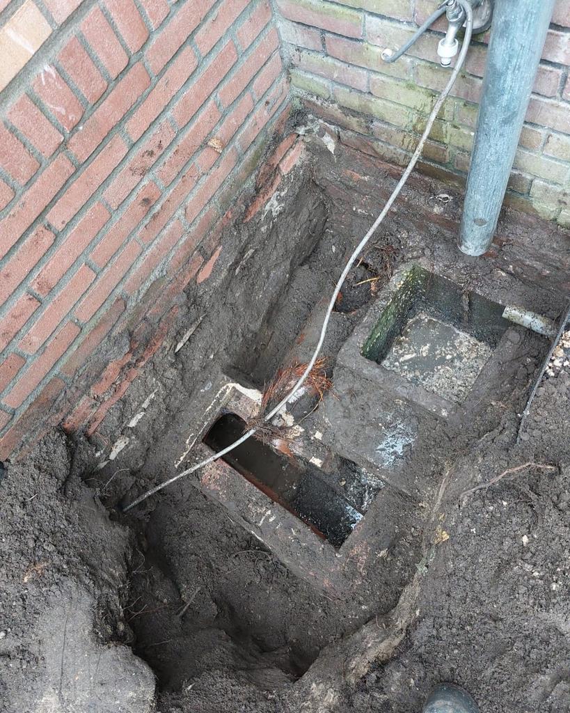 oude rioolputje in Beemster (Oost-West-Zuid)